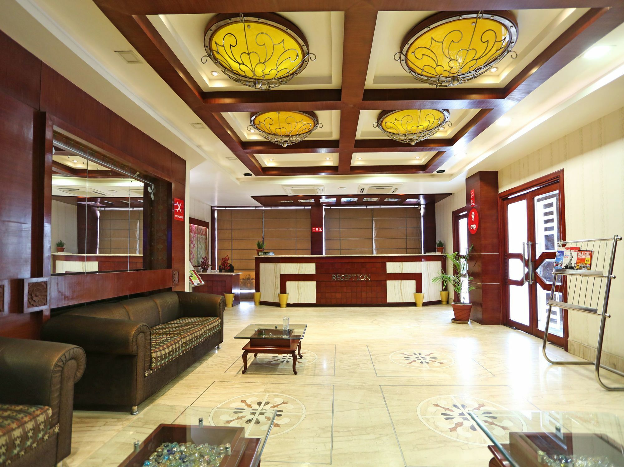 Oyo 2054 New Broadway Varanasi