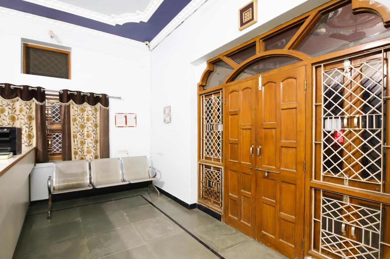 Spot On 64233 Grand Ganga View Varanasi
